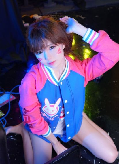 美女免费观看_HD高清在线
