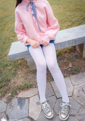 《变成黑皮辣妹后和朋友做了》_BD国语在线观看